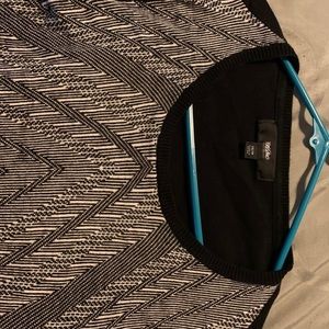 Sweater Dress B&W XS but stretchy